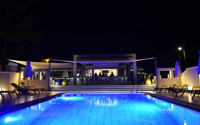 Marina Hotel