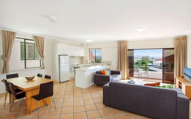 Breakfree Noosa International – Guest Rooms – Noosa Heads