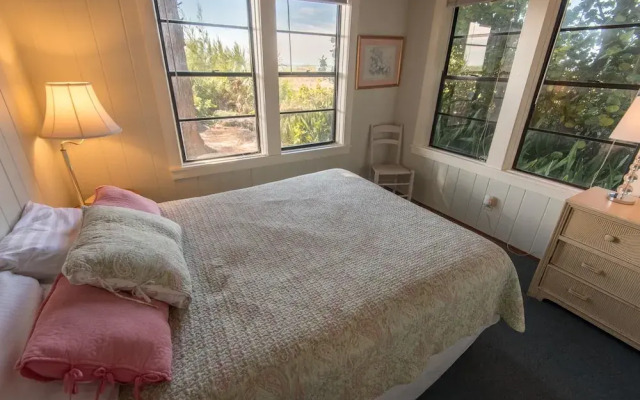 Low Tide Apartment 2