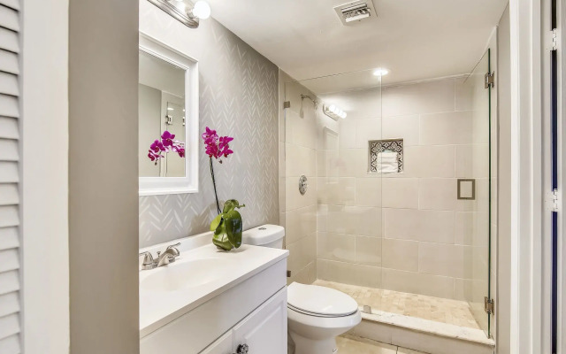 Ocean Pointe Suites at Key Largo