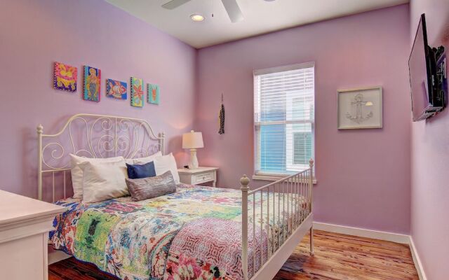 Feelin' Nauti - Four Bedroom Townhome