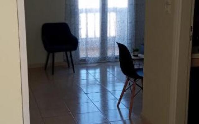 The Twins - Seaside Apartments - 1
