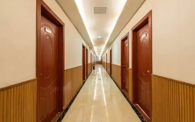 Wulv Yangguang Business Hotel