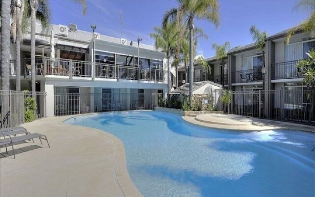 Resort Serviced Apartments - Mandurah