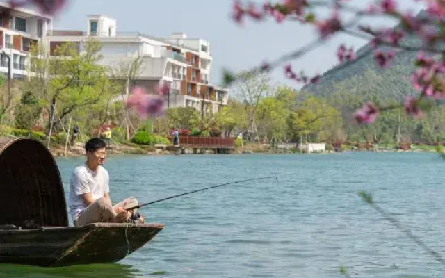 Anji Wild Luxury Vacation Villa by Wuli Lake