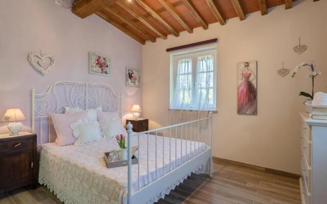 AI DUE CUORI 4, Emma Villas