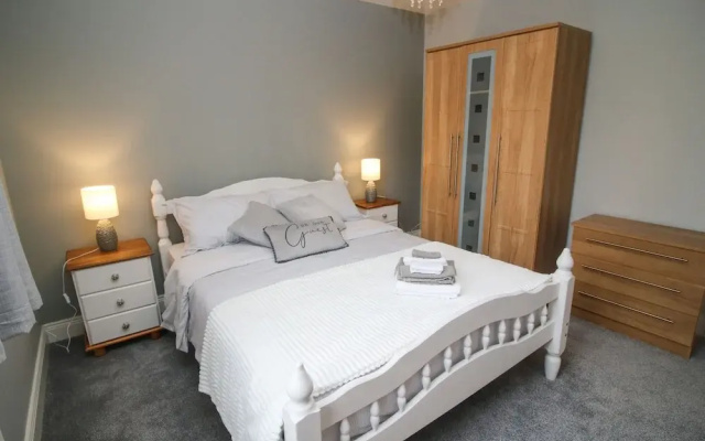 Pebble Lodge