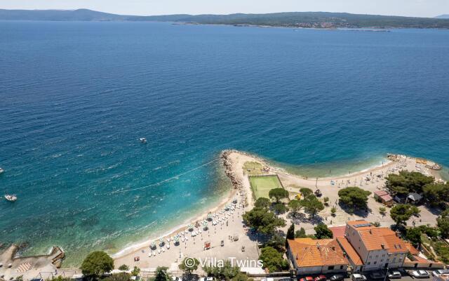 Twins II in Crikvenica