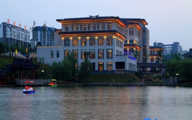 Jingting Lake Hotel