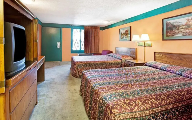 Knights Inn Monroe MI