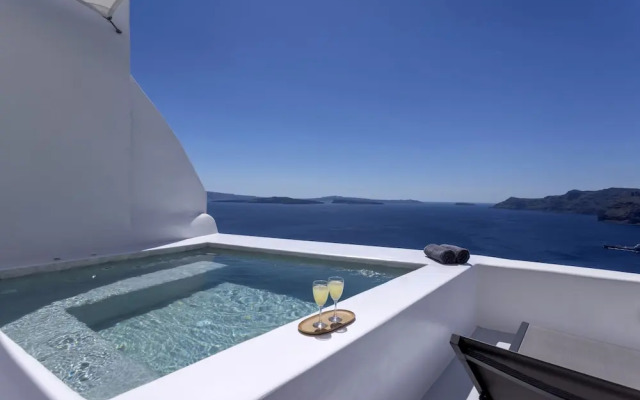 Bluedome Cavehouses by Otium Villas