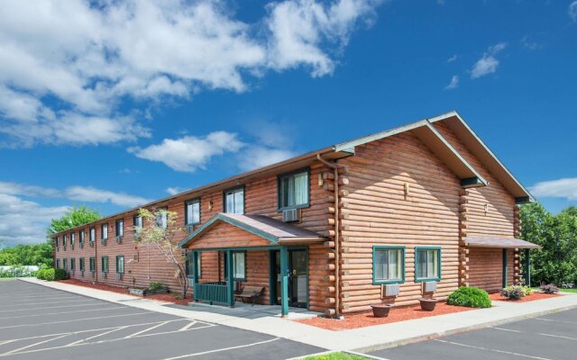 Super 8 By Wyndham Ticonderoga