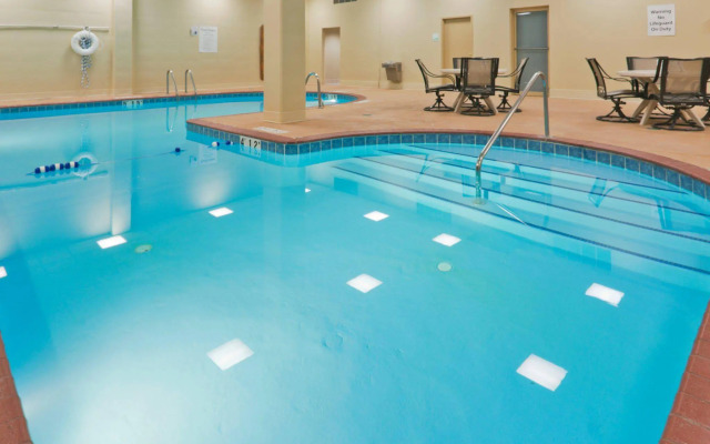 Quality Inn & Suites Downtown Mansfield