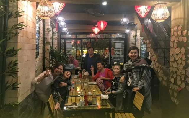 Madam Moon Hotel