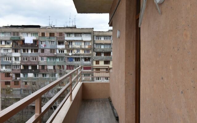 Gallery Apartment A