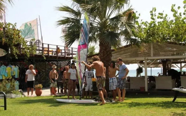 Nefeli Wind Club Apartments