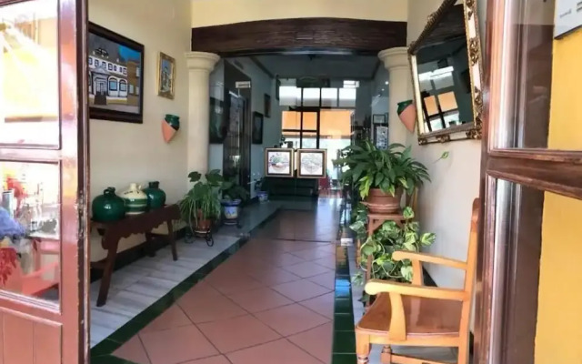 Hotel Restaurante La Yedra