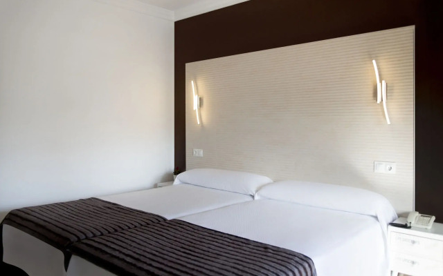 Hostal Alhambra