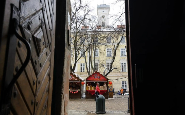 VIP апартаменти Ван Гог на площі Ринок