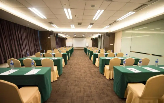Suzhou Sun Plaza Hotel