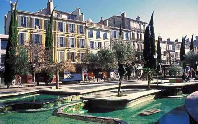 GRAND LARGE SUR LA CORNICHE Marseille par conciergerie by sam