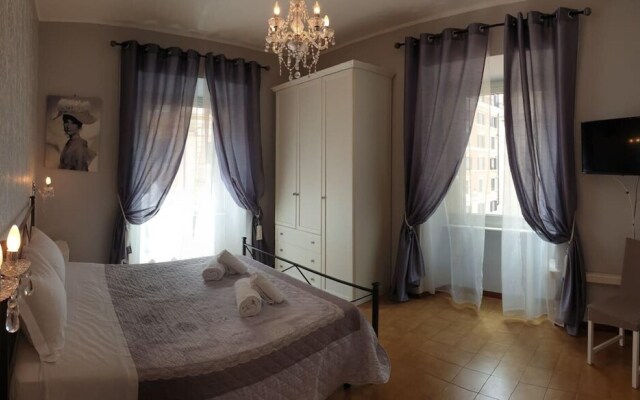 Inviting 2-bed Apartment in Roma Close Colosseum