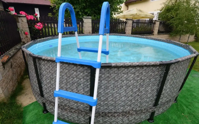 Tasteful Villa in Zernov With Private Pool