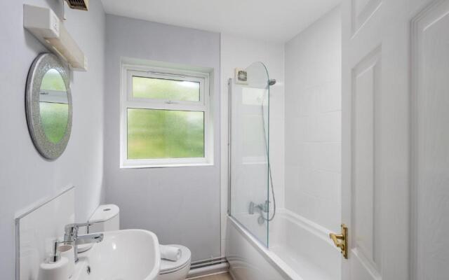 Sublime Stays Thornhill 1 Bed Apartment Crawley