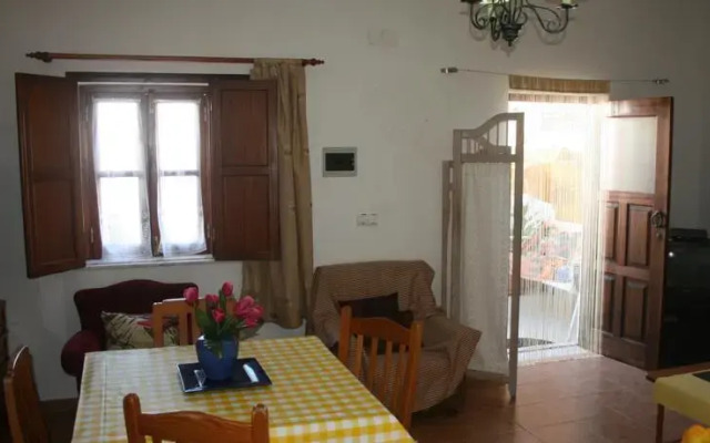 Logan Home Almograve