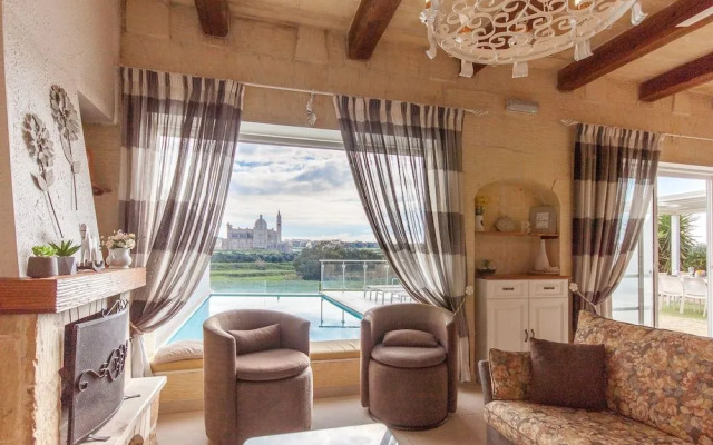 Twilight Gozitan Farmhouse With Pool