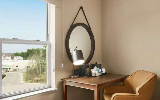 Hampton Inn & Suites Exeter