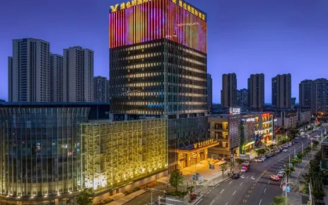 Vienna International Hotel （Tongnan Red Star Macalline）