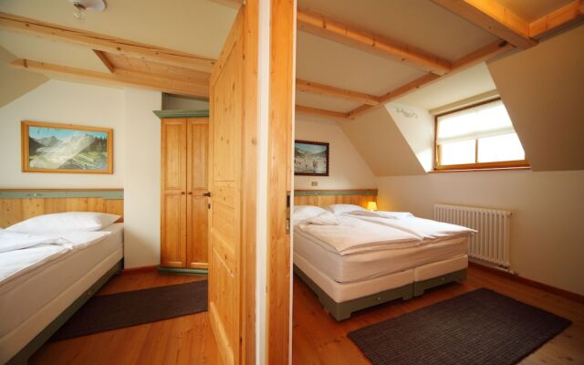 Kronau Chalet Resort