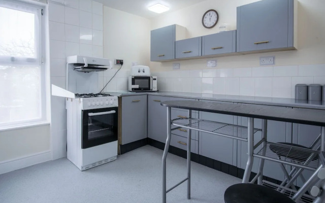 Fulke Street - 2 Bedroom Apartment - Milford Haven