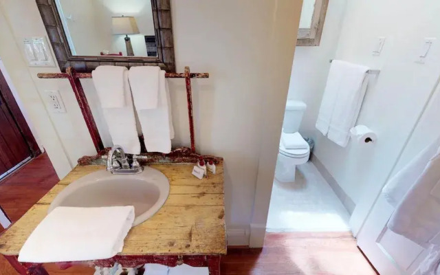 Adobe Abode Casita