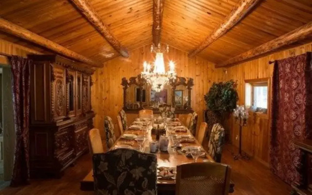 Sleepy Creek Country Manor