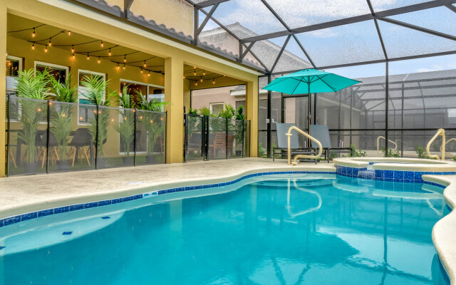 7 Bedroom/ 5 Bathroom Solterra (7599 OL), Davenport, US