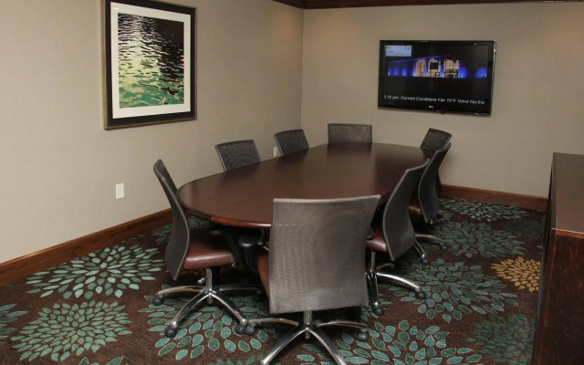 Staybridge Suites Lincoln Northeast by IHG