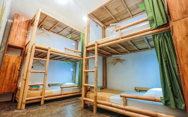 Snooze Guesthouse Yogyakarta - Hostel