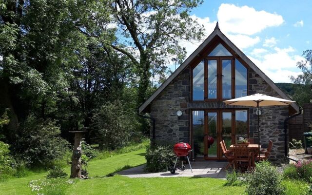 Nant yr Onnen B&B and Ysgubor Holiday Cottage