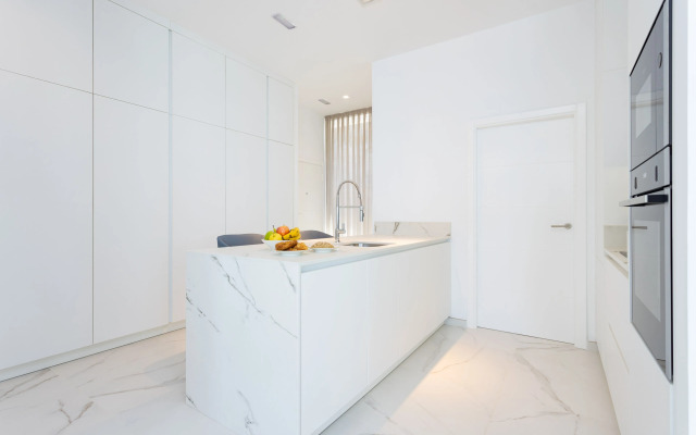 Crystal I Luxury Apartments