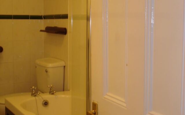 Masslink Guest House