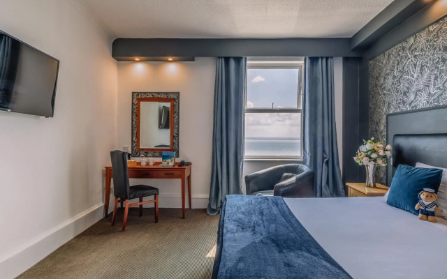 Muthu Westcliff Hotel (Near London Southend Airport)
