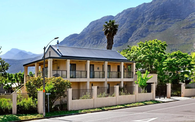 Small Wonder Guest Villa With Private Pool