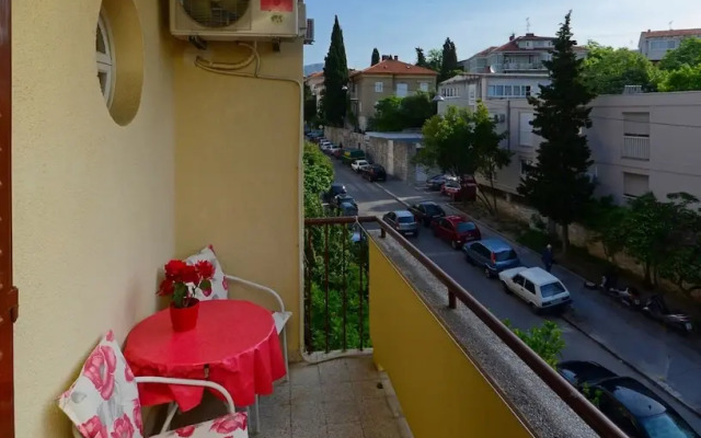 Apartment Split