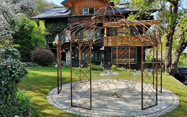 Haus Weidmannsheil - Wohnen im romantischen Forsthaus
