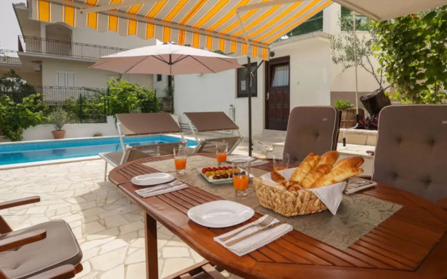 Holiday Home Villa Anita