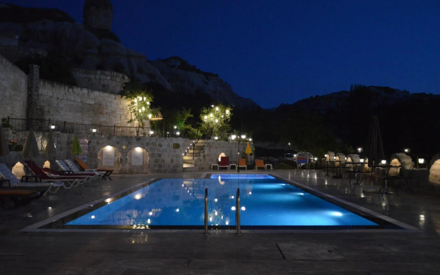 Grand Elite Cave Suites
