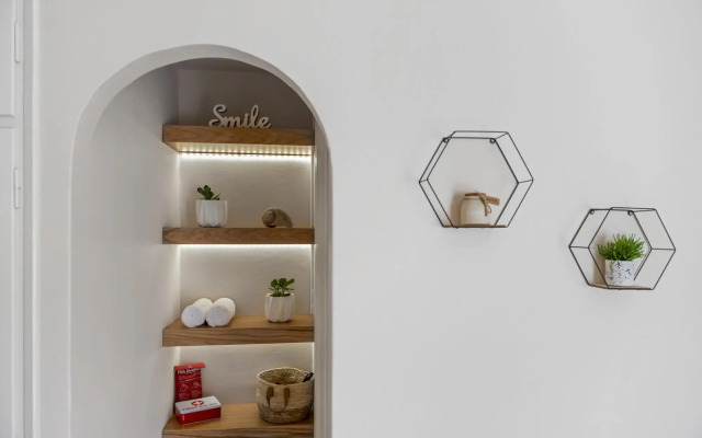Aristo Apartment by Estia