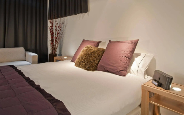 The Arrow Hotel